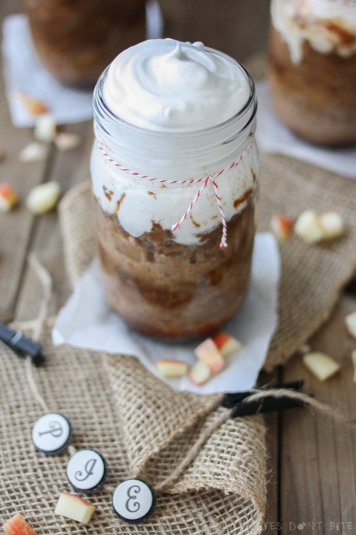 Cinnamon Caramel Apple Pecan Pie in a jar