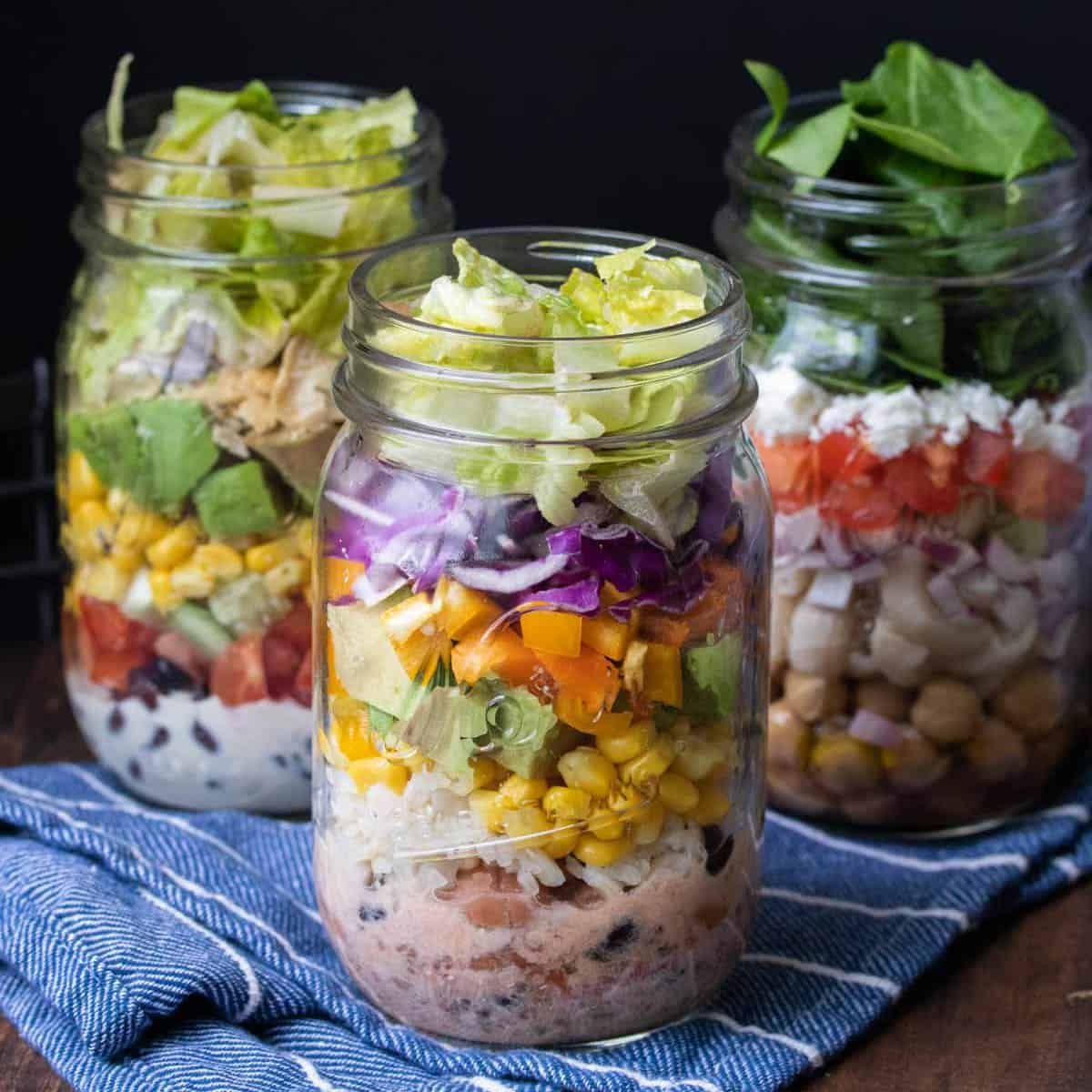 Salad in a Jar - Greek Orzo Salad in a Jar - Salad in a Jar Meal Prep