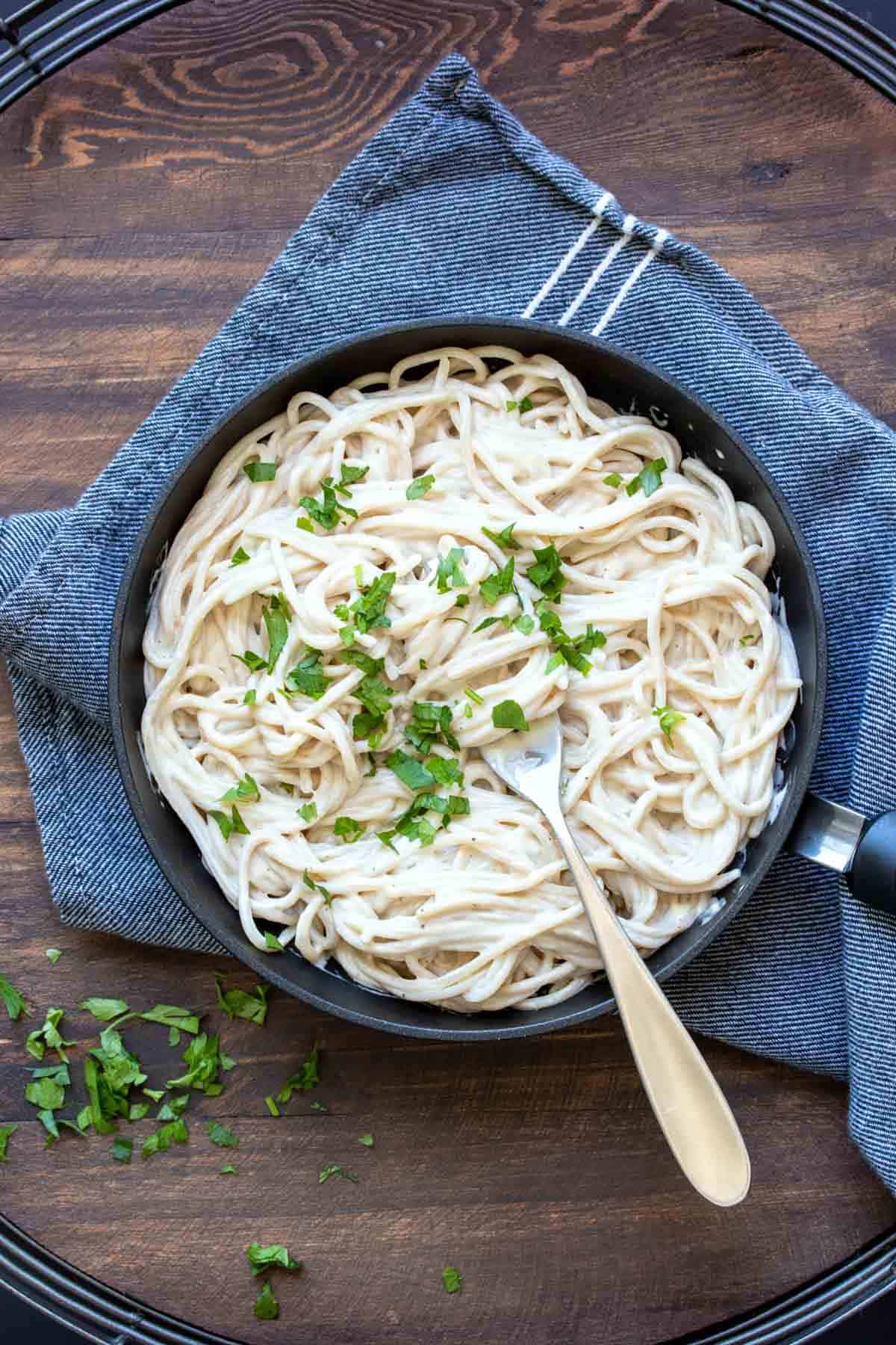 Vegan Alfredo Sauce Recipe - The Picky Eater