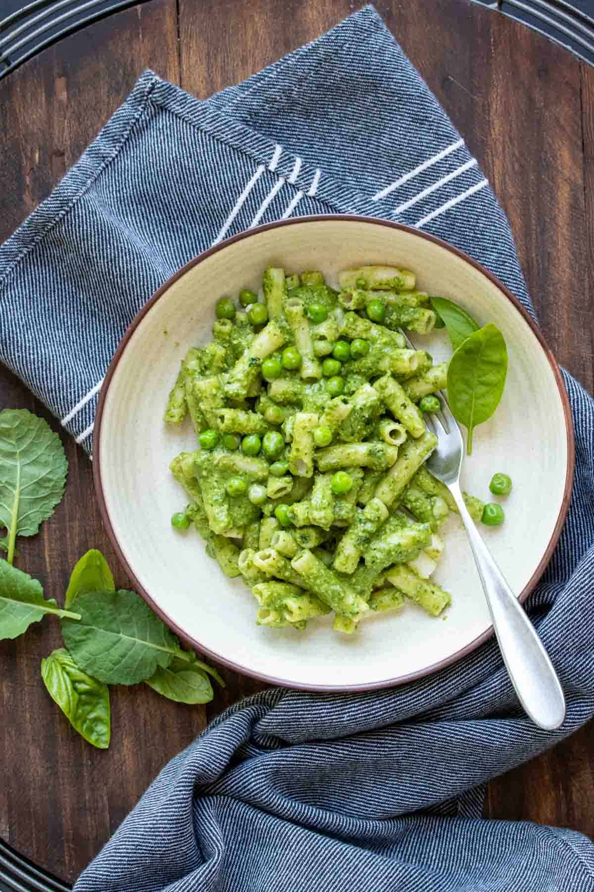 Easy Vegan Kale Pesto Recipe - The Picky Eater