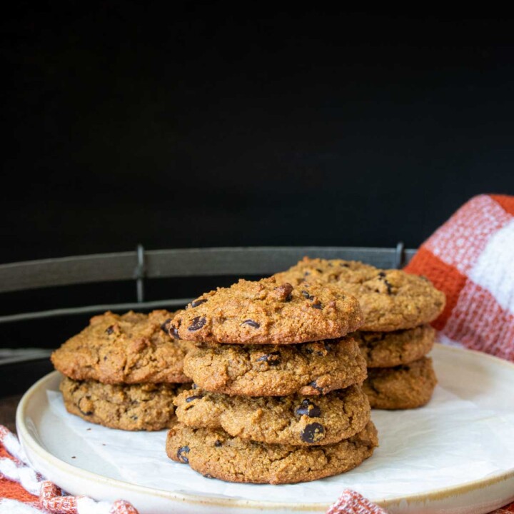 24 Vegan Christmas Cookies (Gluten Free) - Veggies Don't Bite