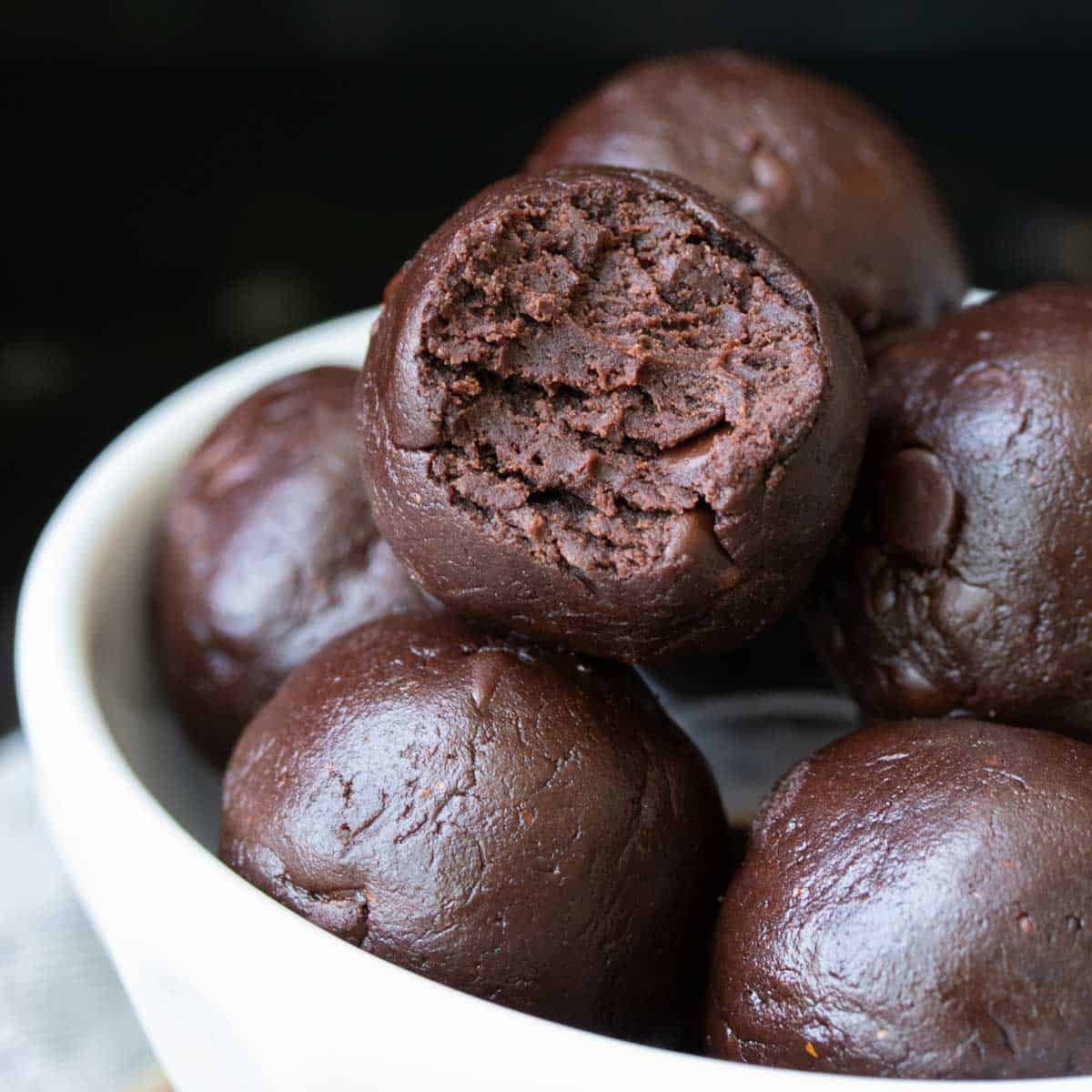 Chocolate Protein Balls (No Bake)-image